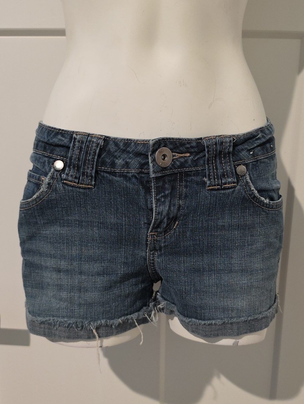 Arizona Y2k Frayed Jean Shorts